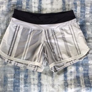 Lululemon size 2 shorts TRADE